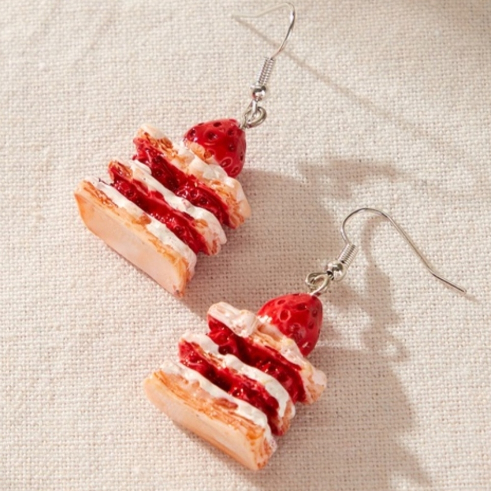 Strawberry Shortcake Baker's Delight Drop Dangle Earrings - Picture 5 of 5